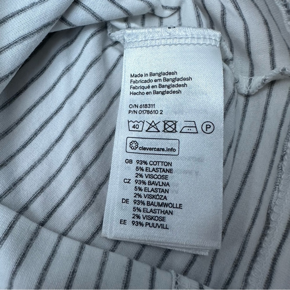 NWOT H&M Cropped Racerback Tank - Picture 2 of 4